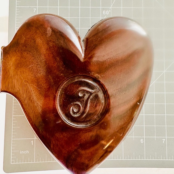 Vintage Wood Heart Box Initial T - Picture 13 of 17
